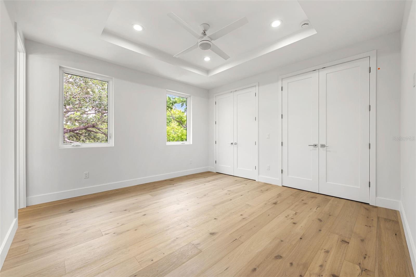 Image 38 of 73 For 3228 Oakellar Avenue