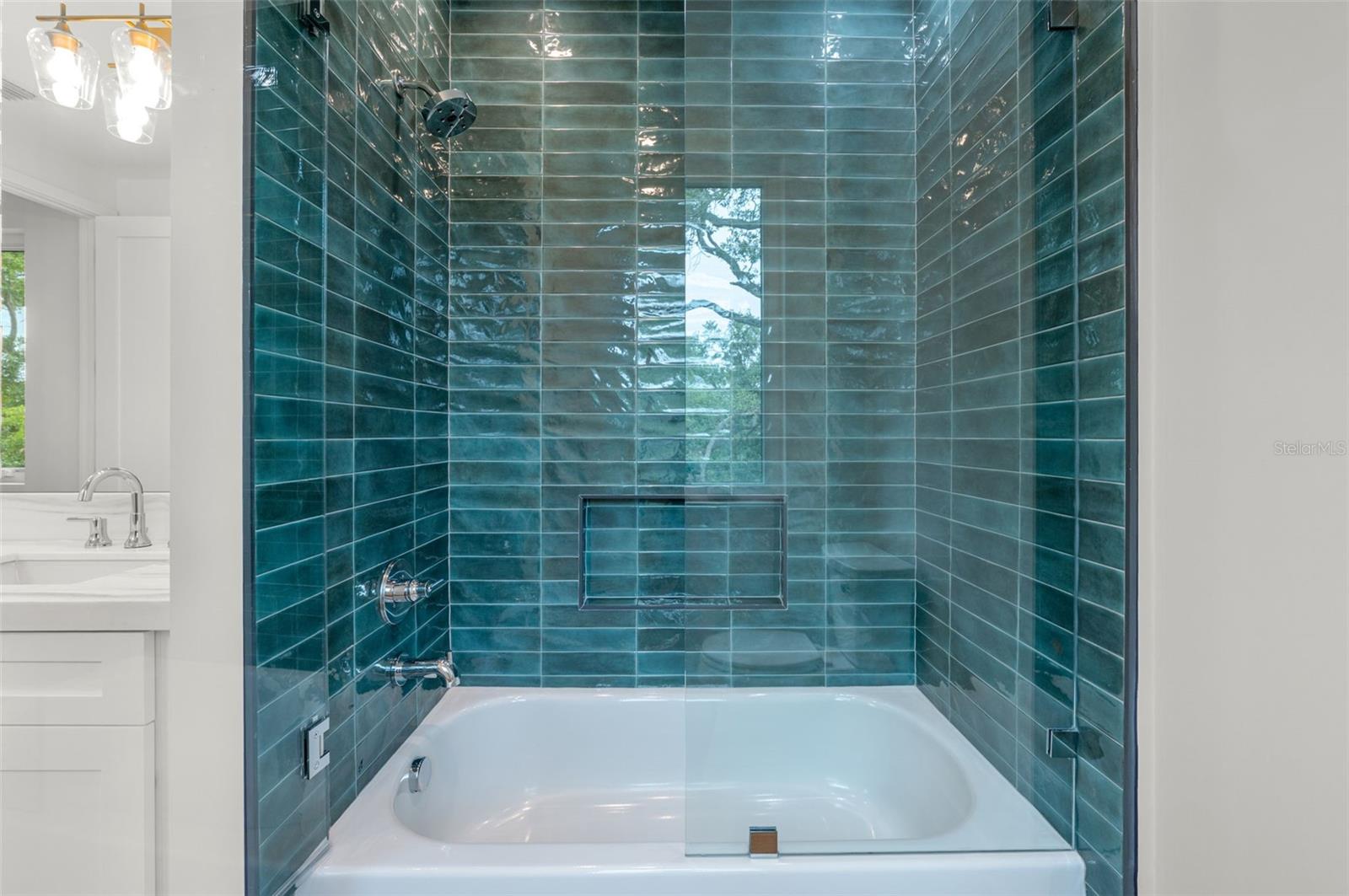 Image 43 of 73 For 3228 Oakellar Avenue