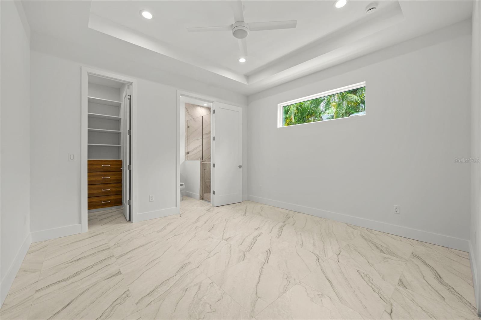 Image 45 of 73 For 3228 Oakellar Avenue