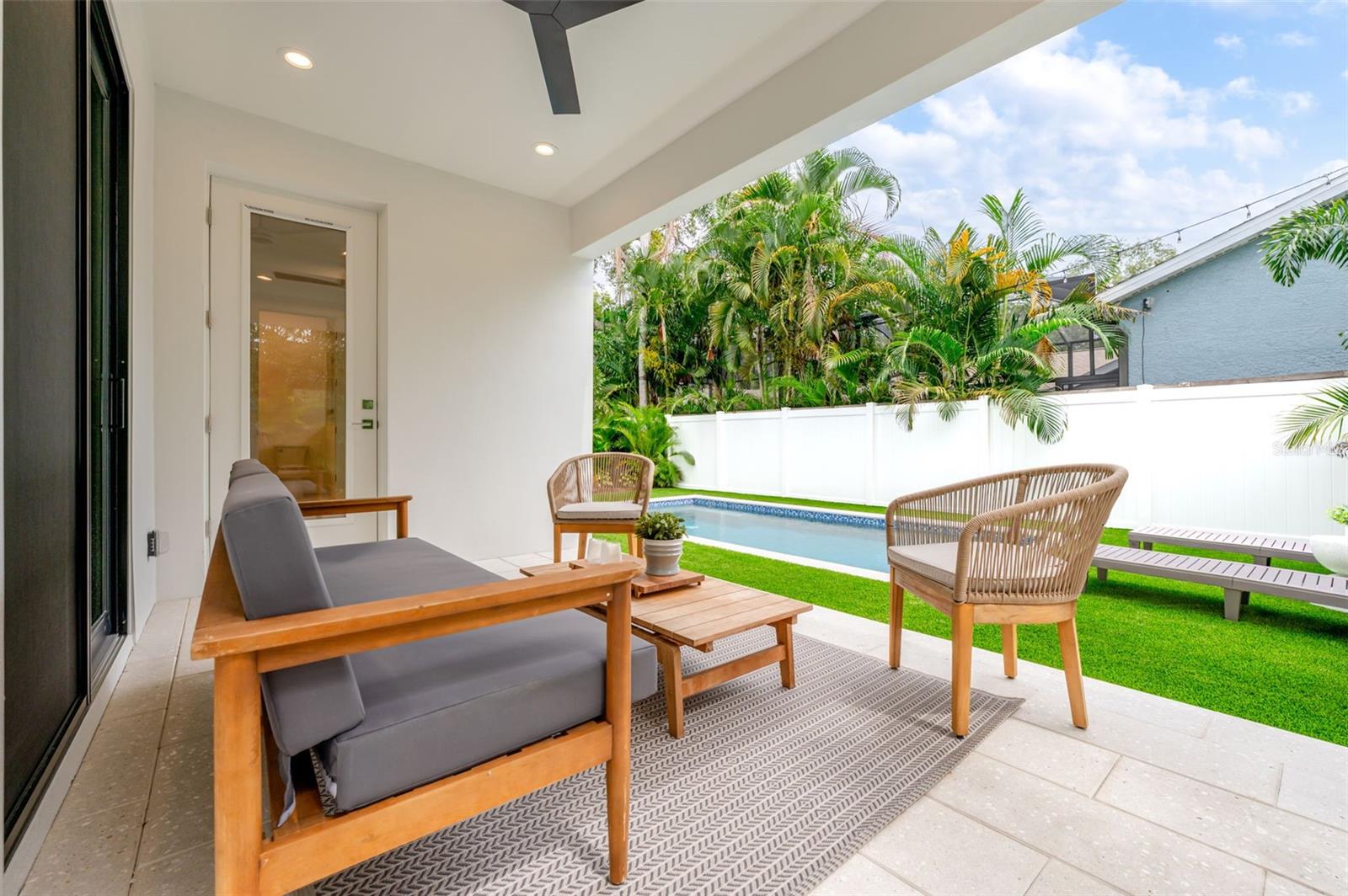 Image 54 of 73 For 3228 Oakellar Avenue