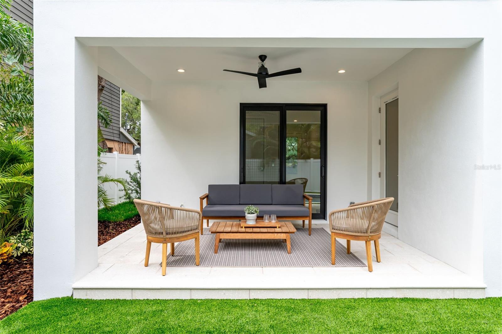 Image 55 of 73 For 3228 Oakellar Avenue