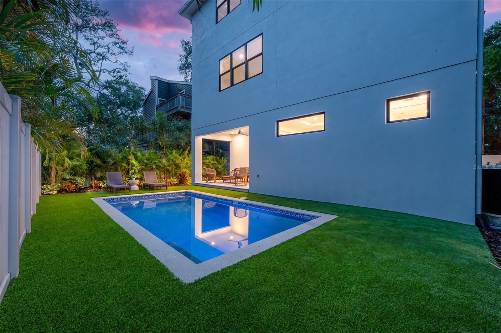 Image 59 of 73 For 3228 Oakellar Avenue