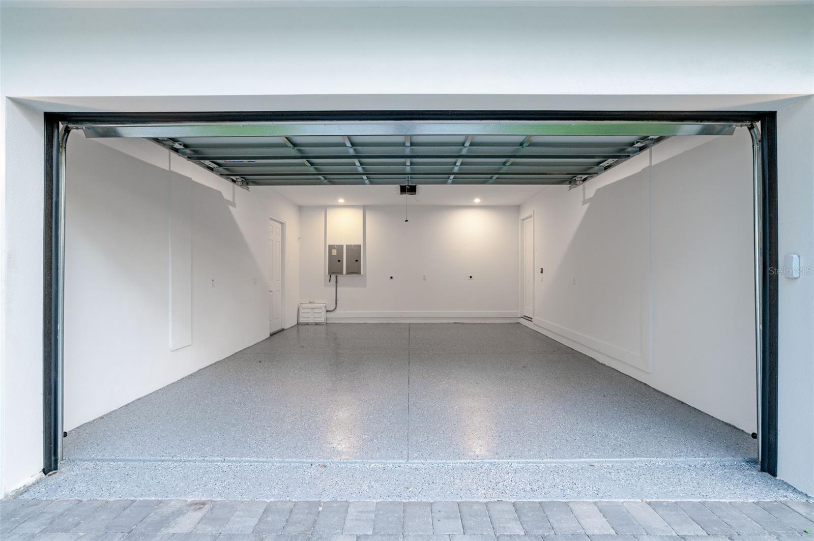 Image 66 of 73 For 3228 Oakellar Avenue