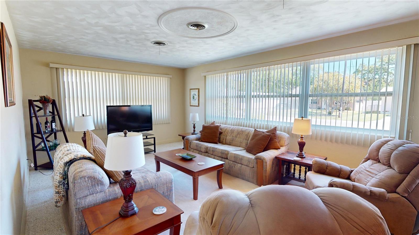 Image 20 of 53 For 1950 Golfview Boulevard