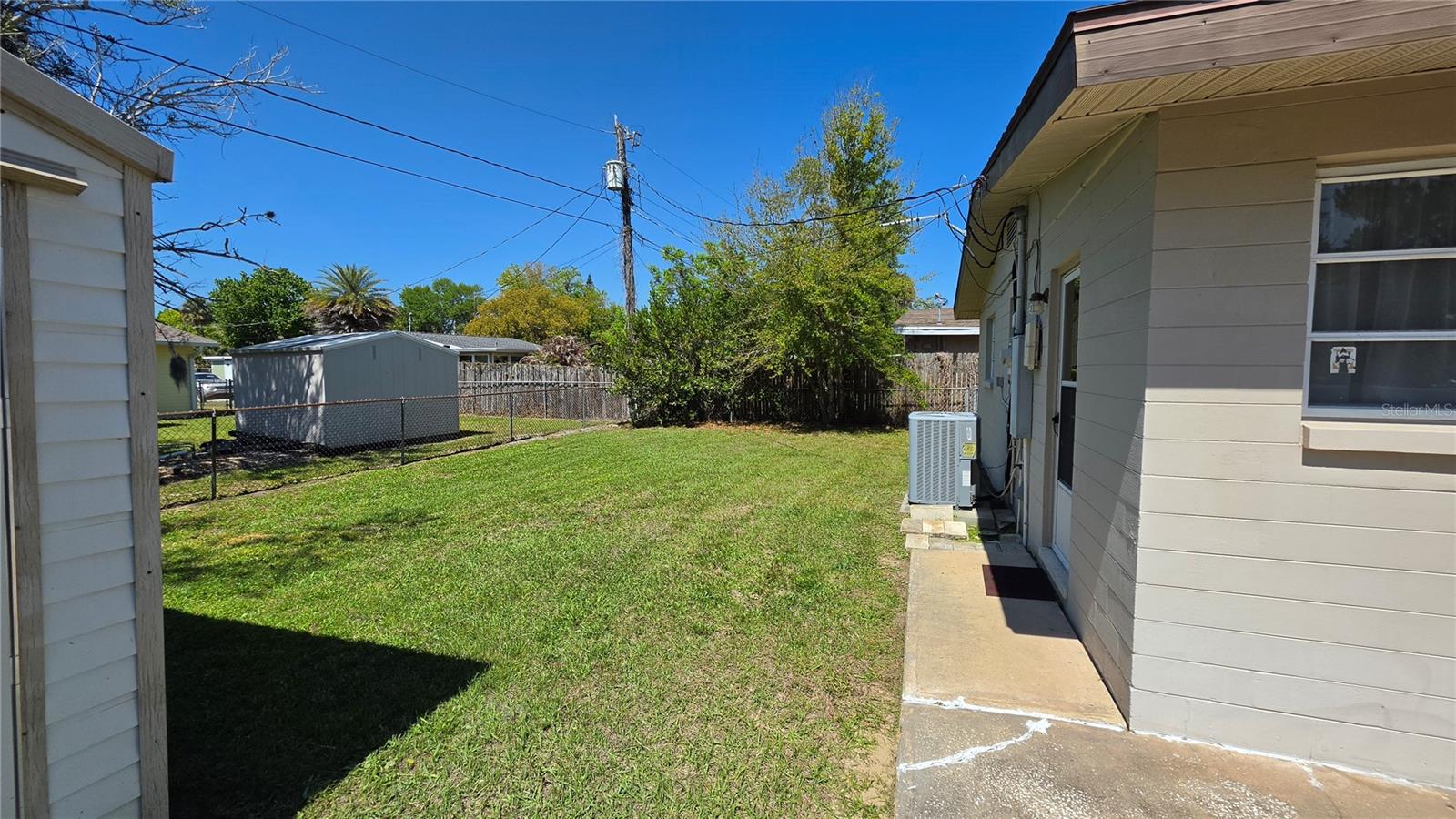 Image 39 of 53 For 1950 Golfview Boulevard