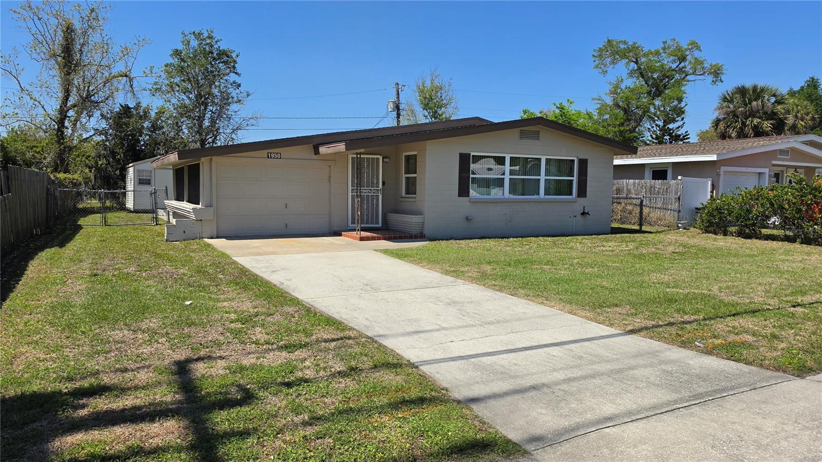 Image 44 of 53 For 1950 Golfview Boulevard