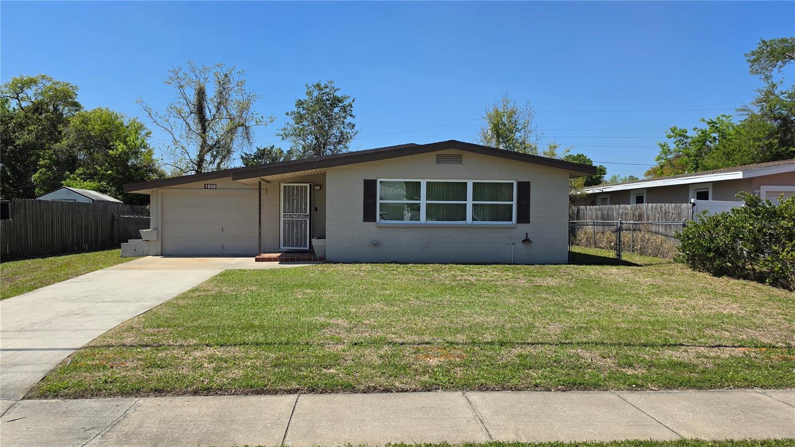 Image 45 of 53 For 1950 Golfview Boulevard