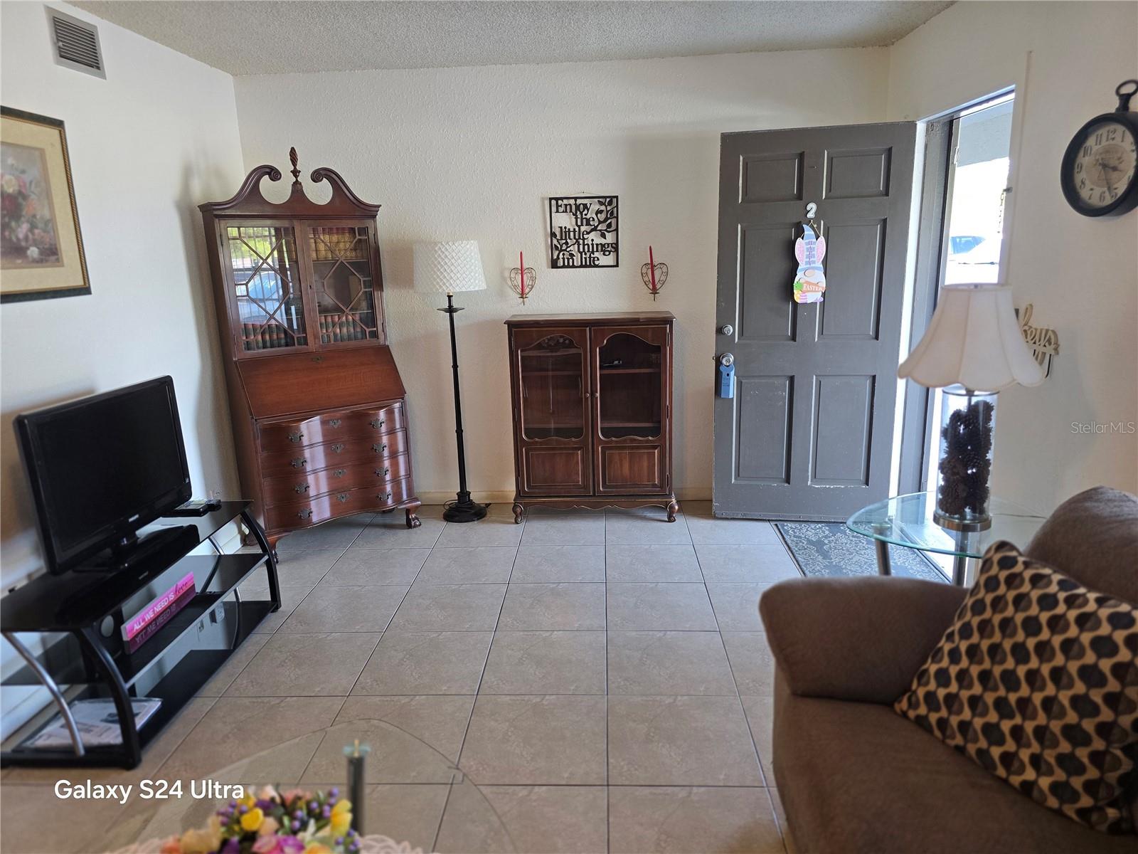 Image 7 of 32 For 6044 22nd Avenue N 2