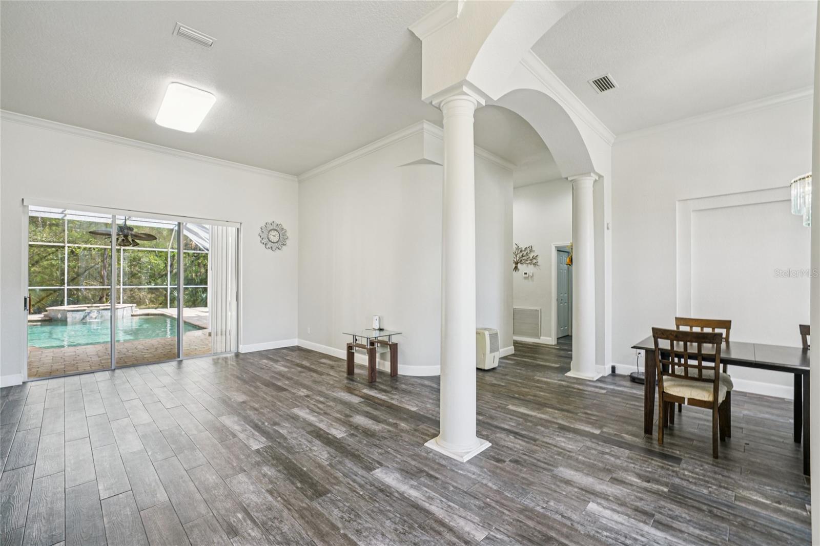 Image 12 of 89 For 4931 Turtle Creek Trail