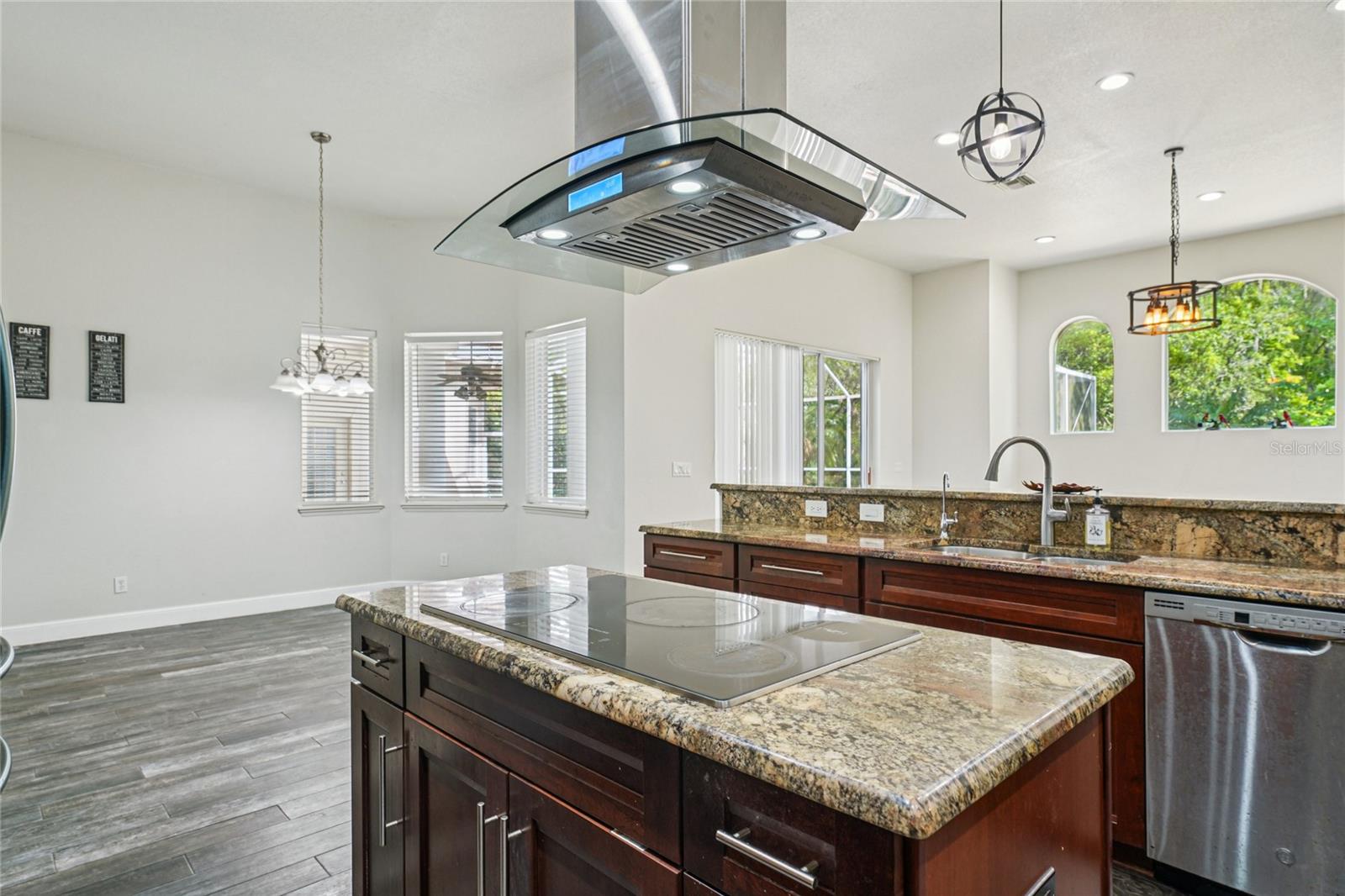 Image 32 of 89 For 4931 Turtle Creek Trail