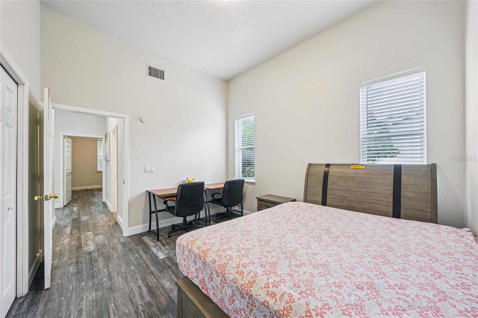 Image 46 of 89 For 4931 Turtle Creek Trail