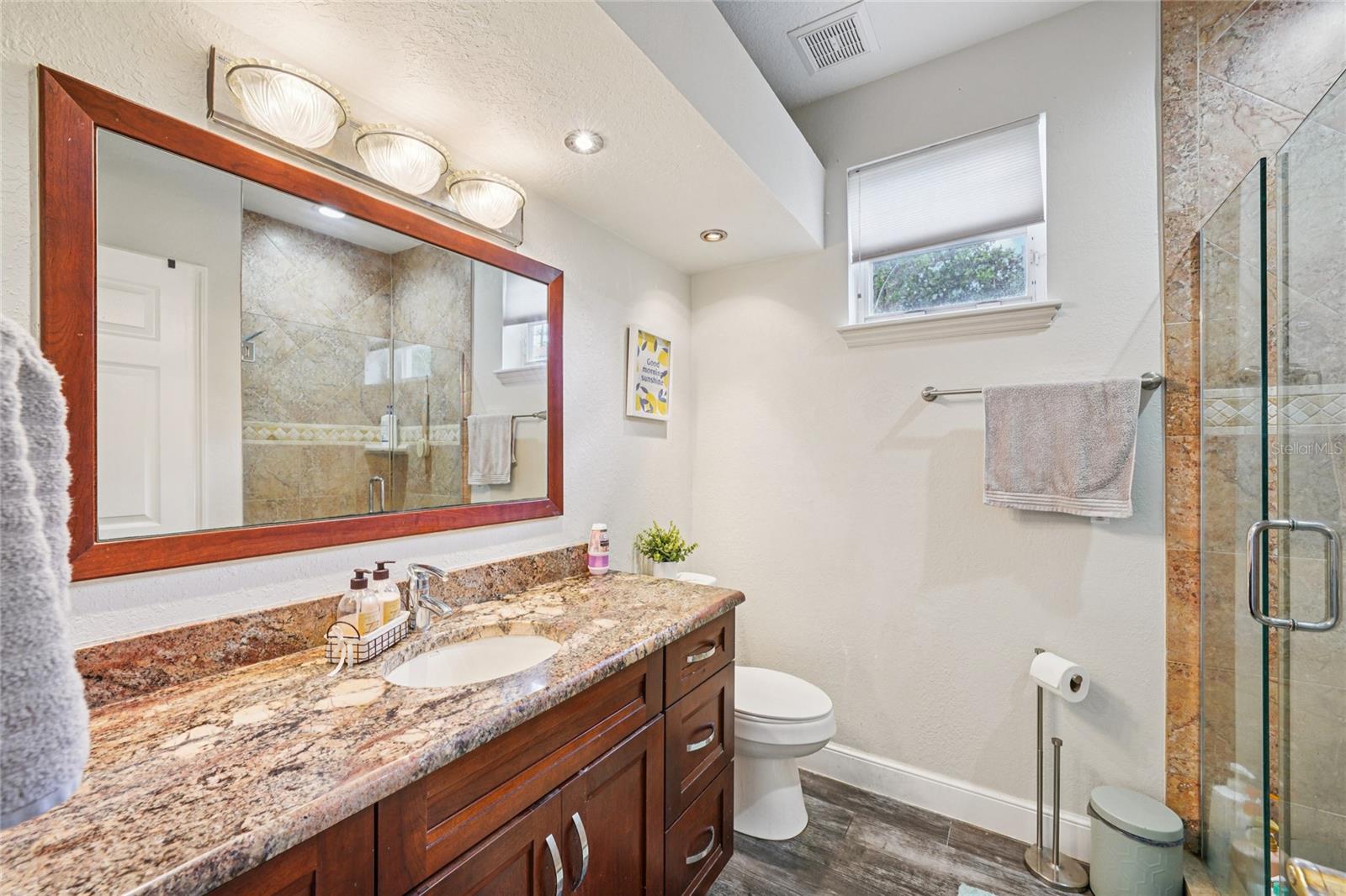 Image 48 of 89 For 4931 Turtle Creek Trail