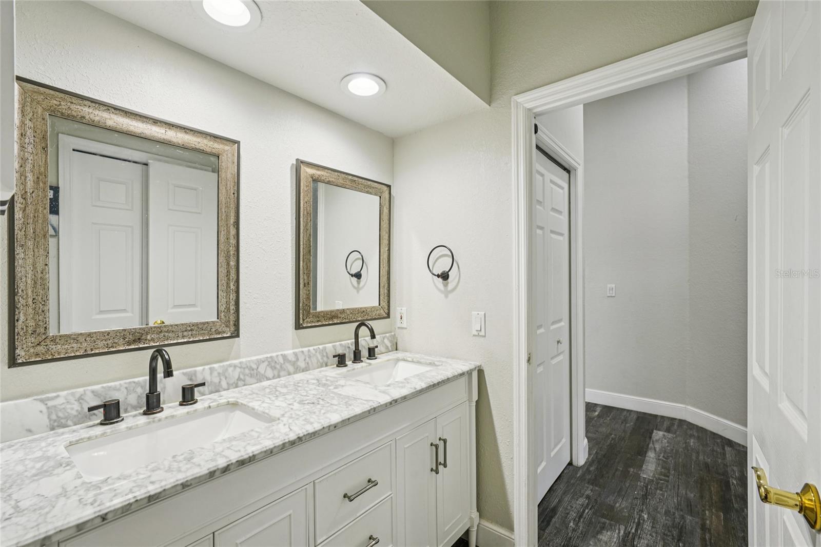 Image 53 of 89 For 4931 Turtle Creek Trail