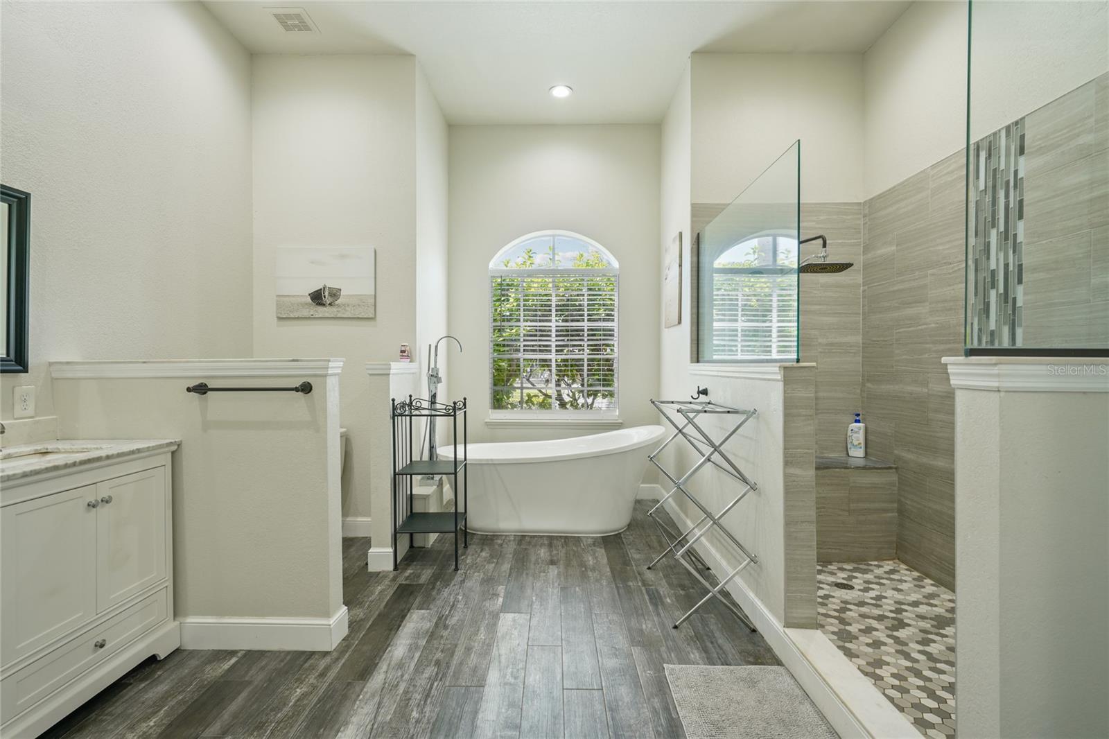 Image 61 of 89 For 4931 Turtle Creek Trail