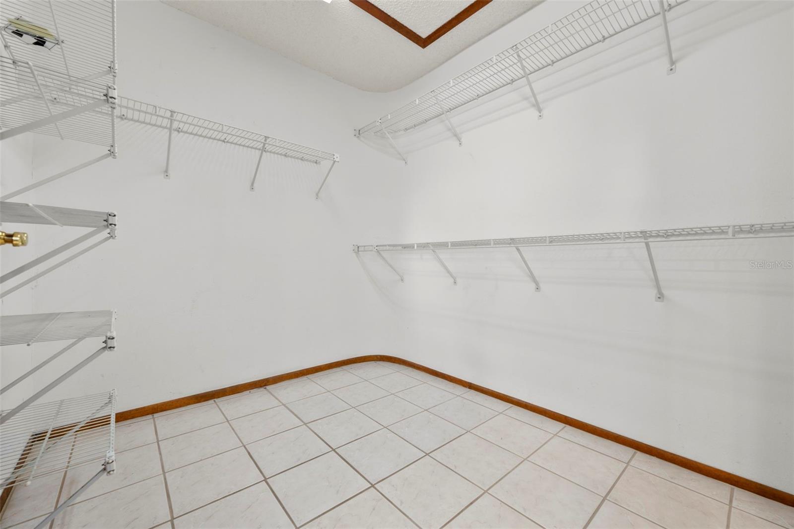 Image 22 of 39 For 1446 Cornell Avenue