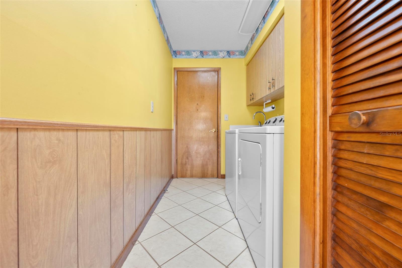 Image 24 of 39 For 1446 Cornell Avenue