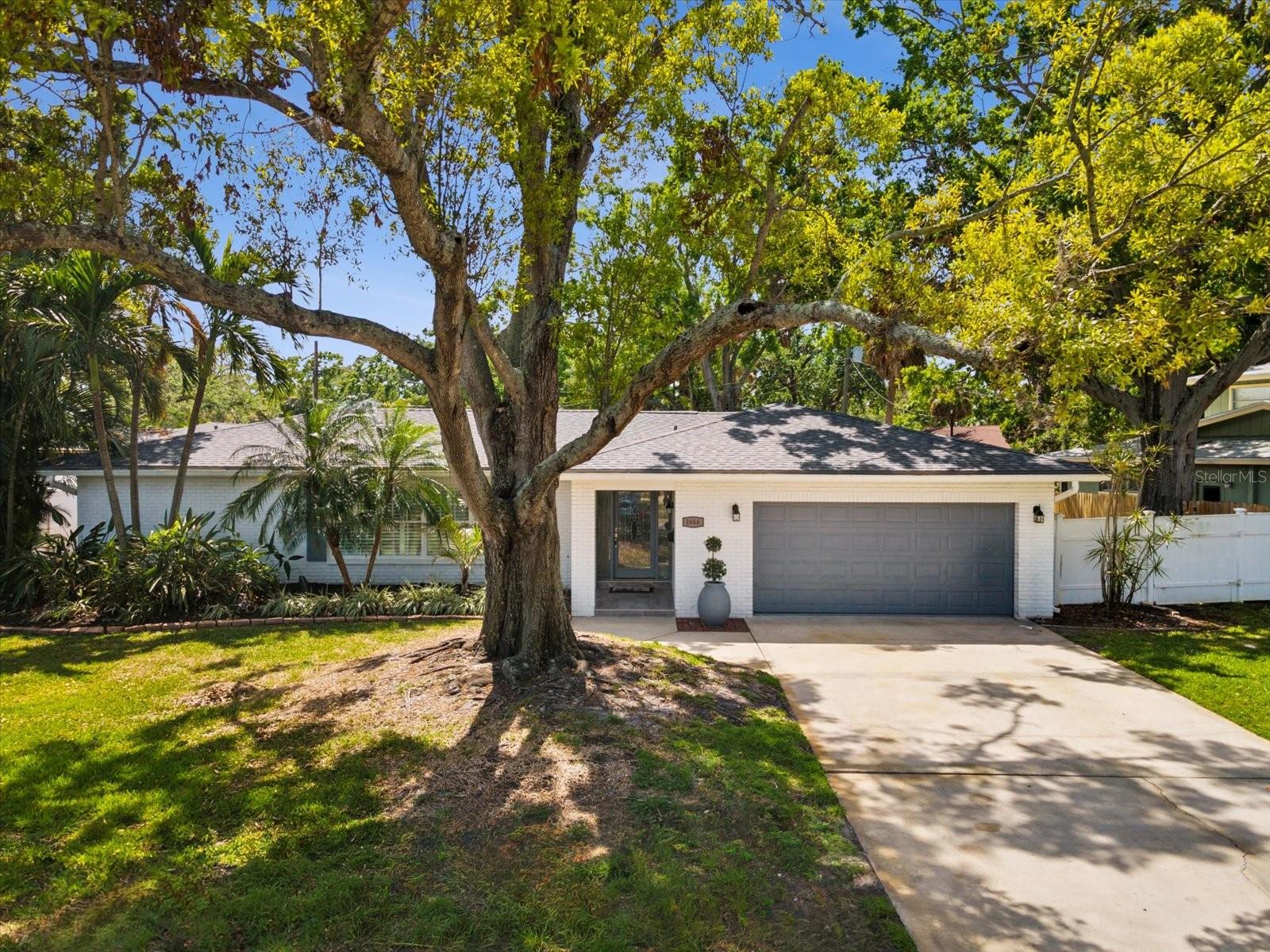 Details for 1666 Dakota Avenue Ne, ST PETERSBURG, FL 33703