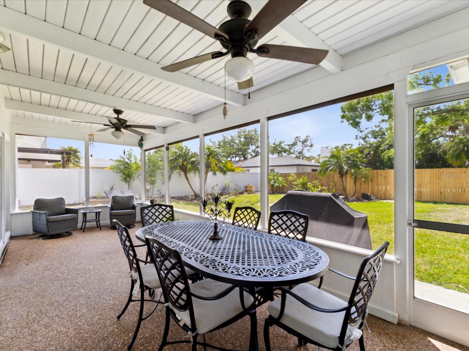 Image 27 of 42 For 1666 Dakota Avenue Ne