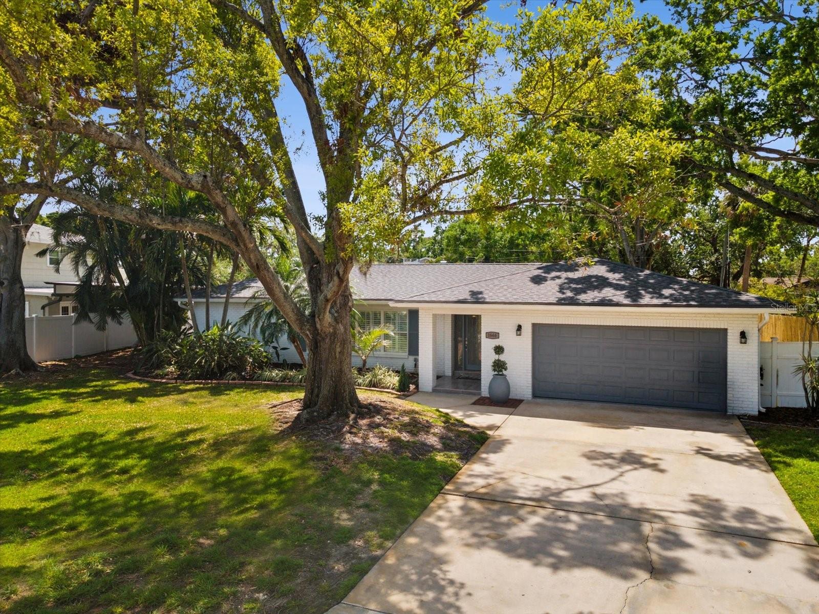 Image 34 of 42 For 1666 Dakota Avenue Ne