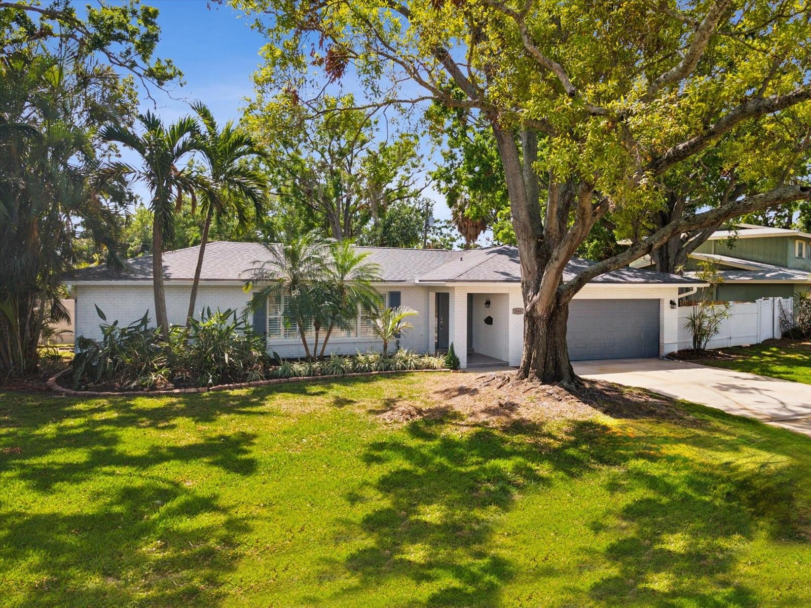 Image 35 of 42 For 1666 Dakota Avenue Ne