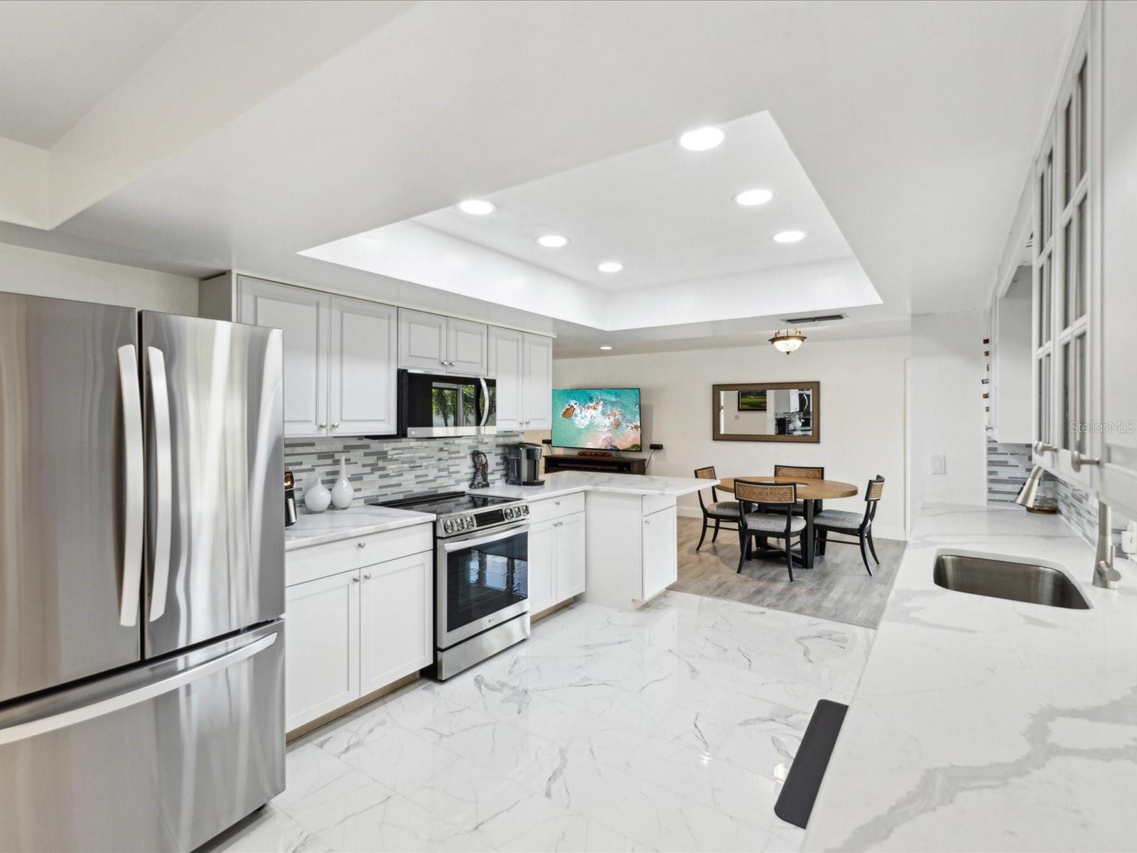 Image 8 of 42 For 1666 Dakota Avenue Ne