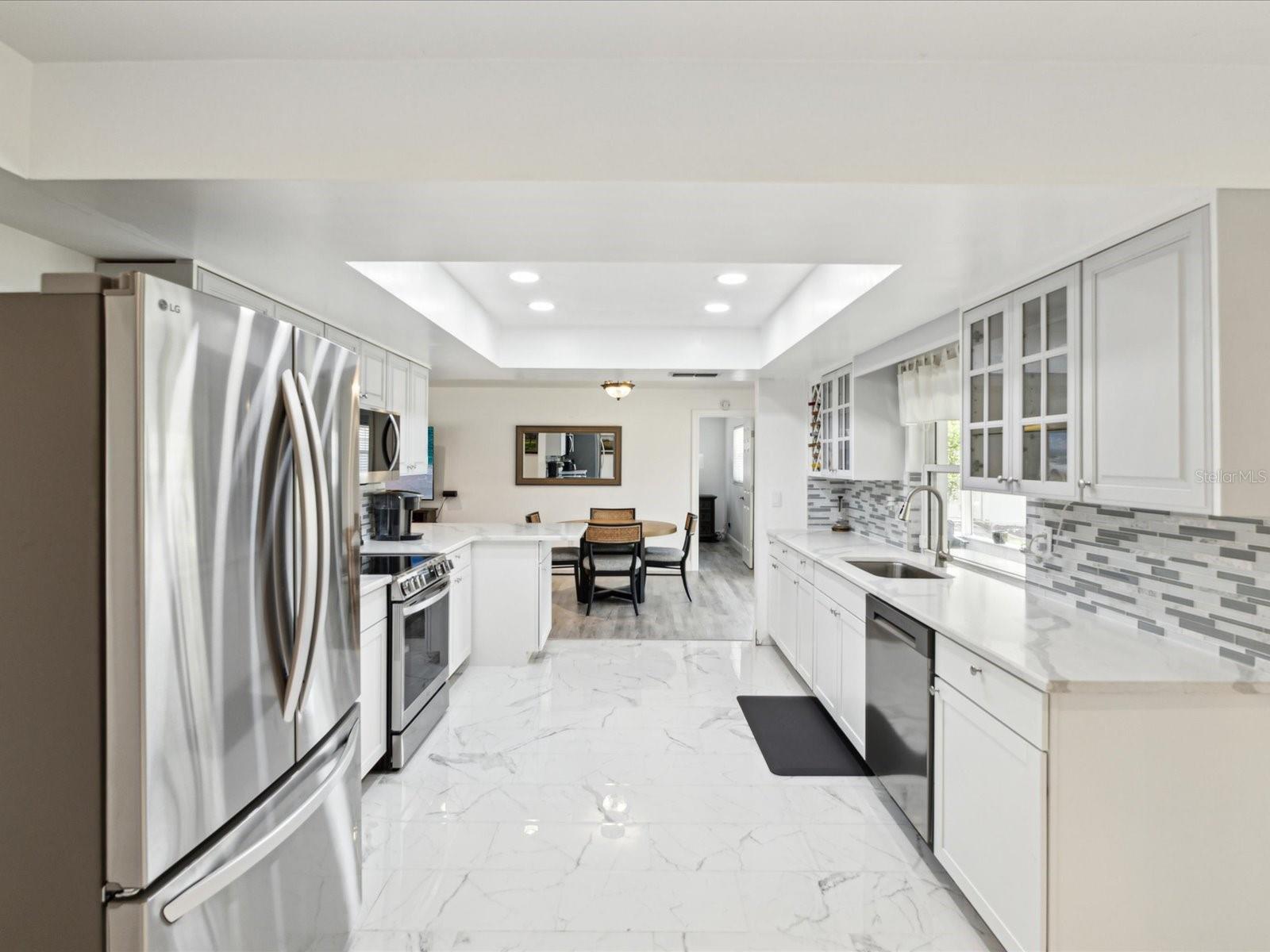 Image 9 of 42 For 1666 Dakota Avenue Ne