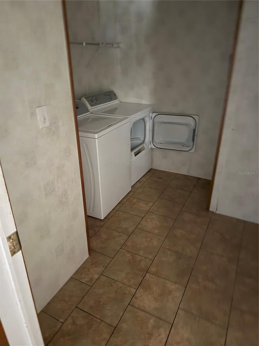 Listing photo id 14 for 17011 Alderman Turner Road