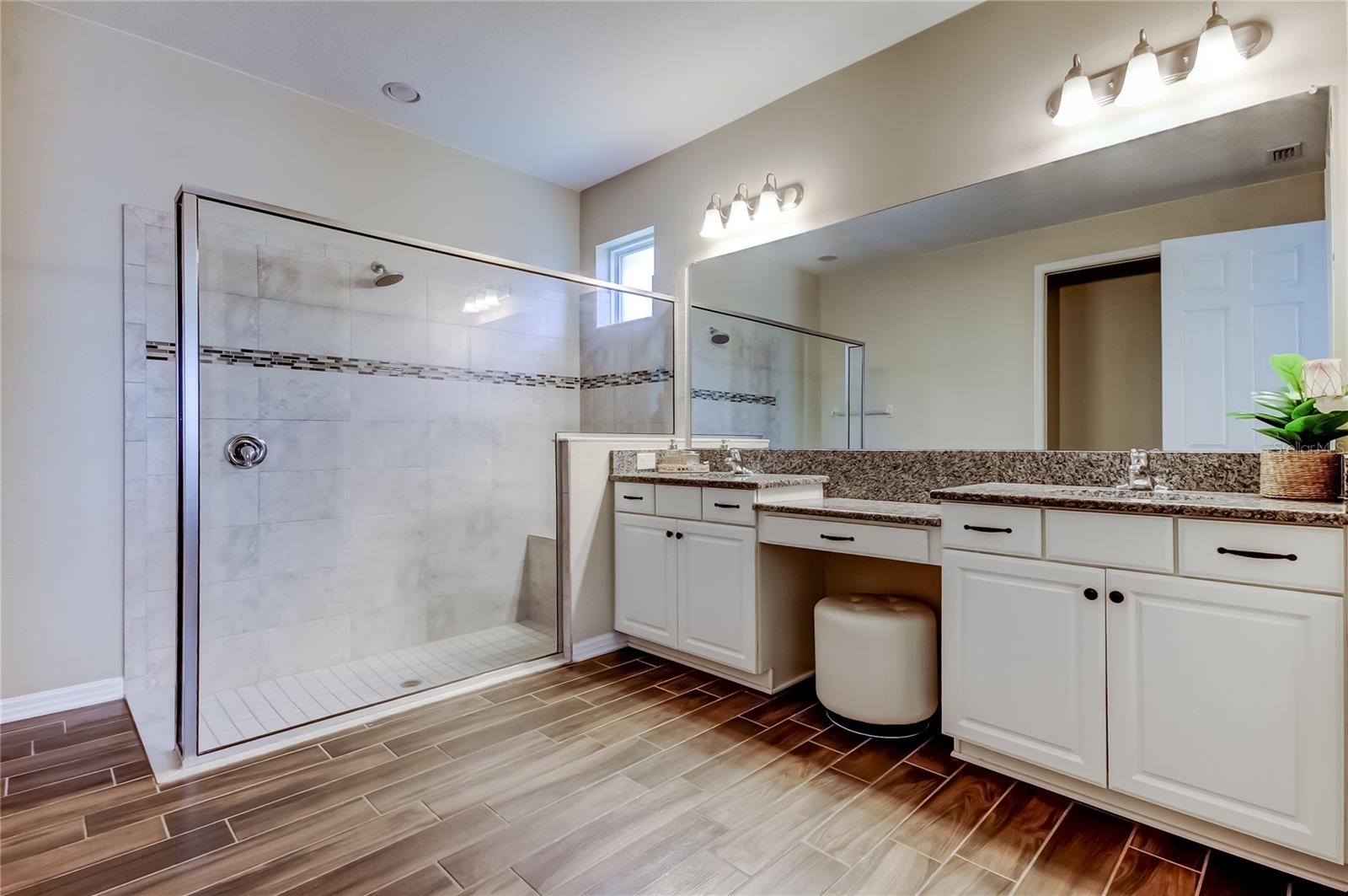 Image 28 of 79 For 12303 Corkfield Lane