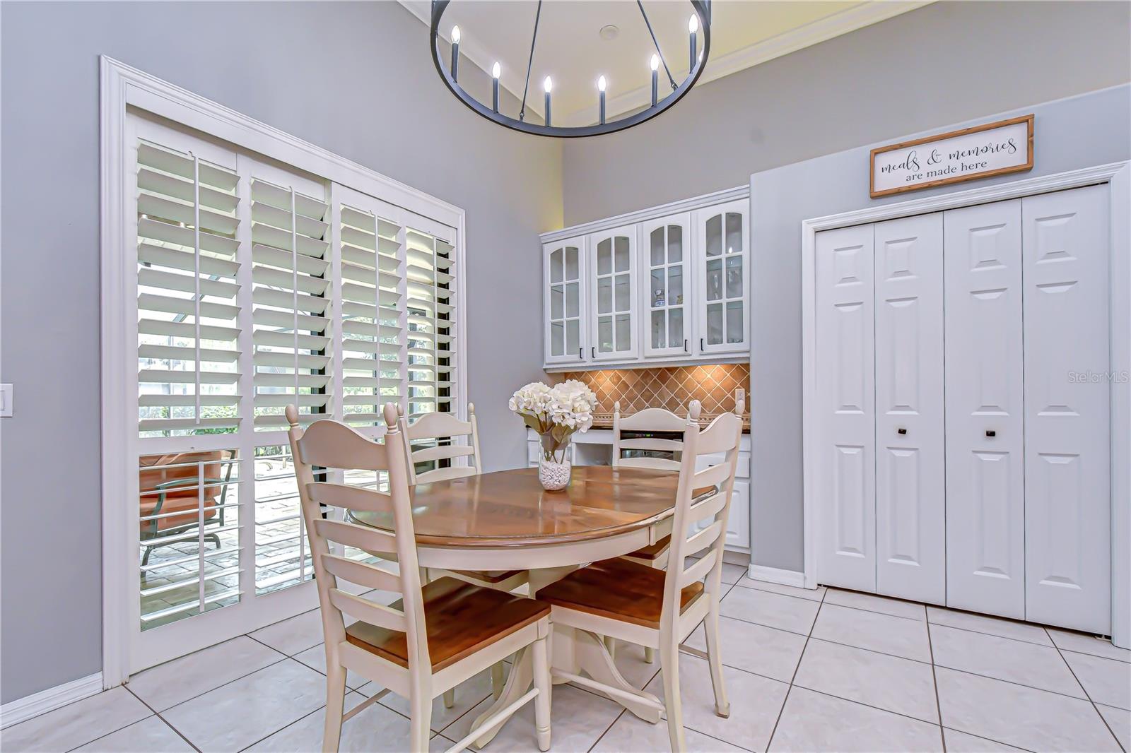 Image 13 of 41 For 5910 Cherry Oak Drive