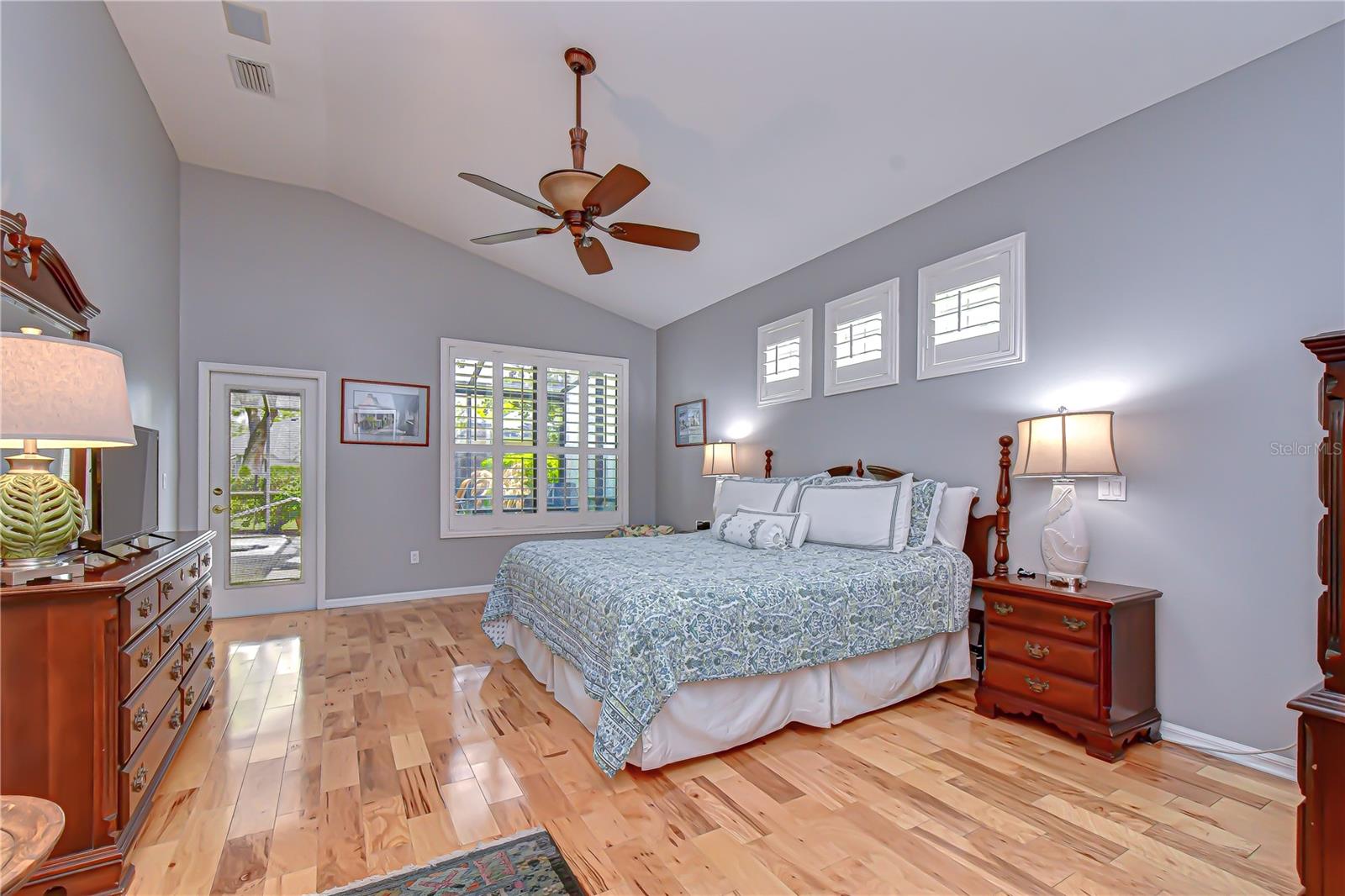 Image 14 of 41 For 5910 Cherry Oak Drive