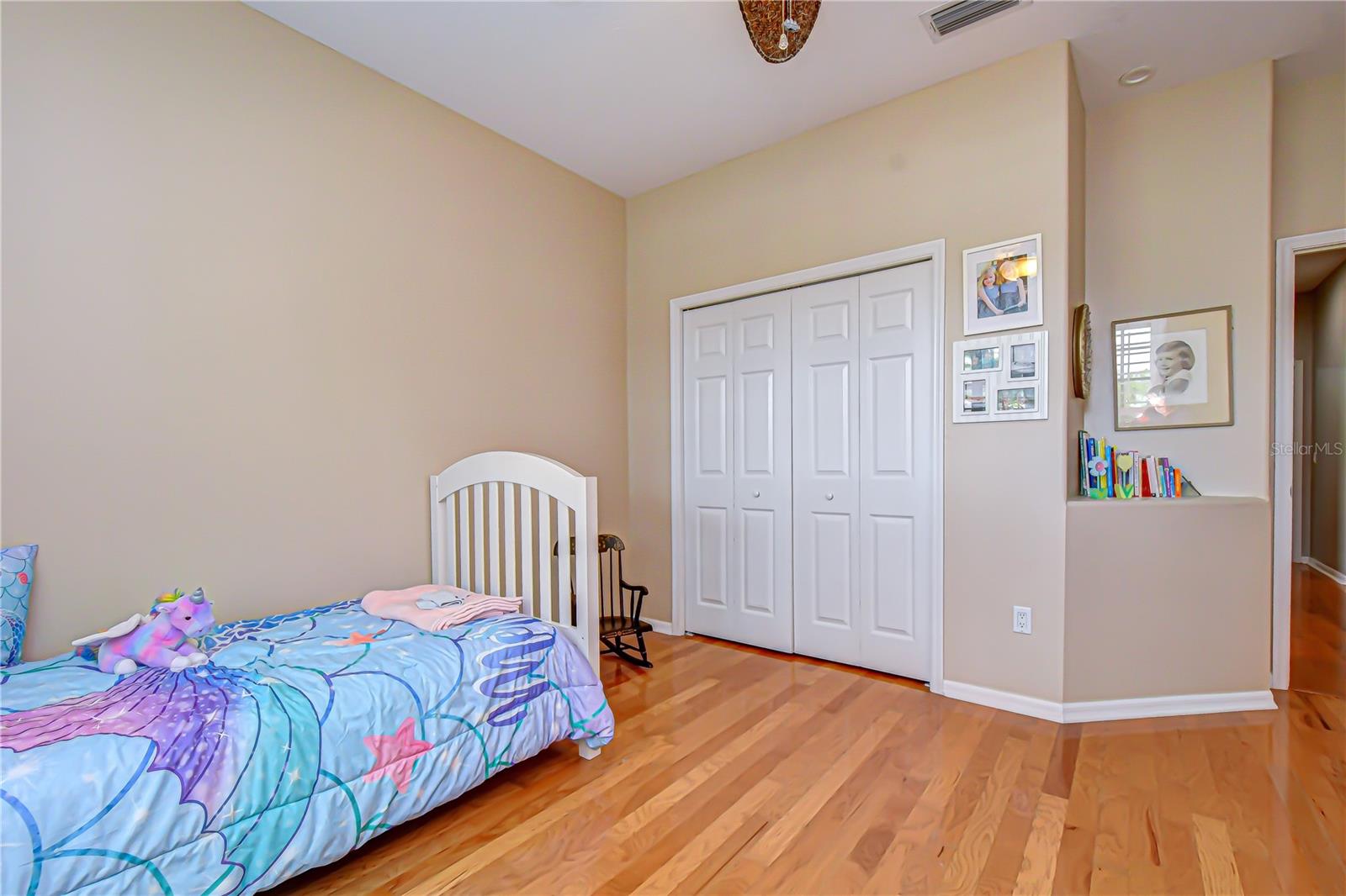 Image 23 of 41 For 5910 Cherry Oak Drive