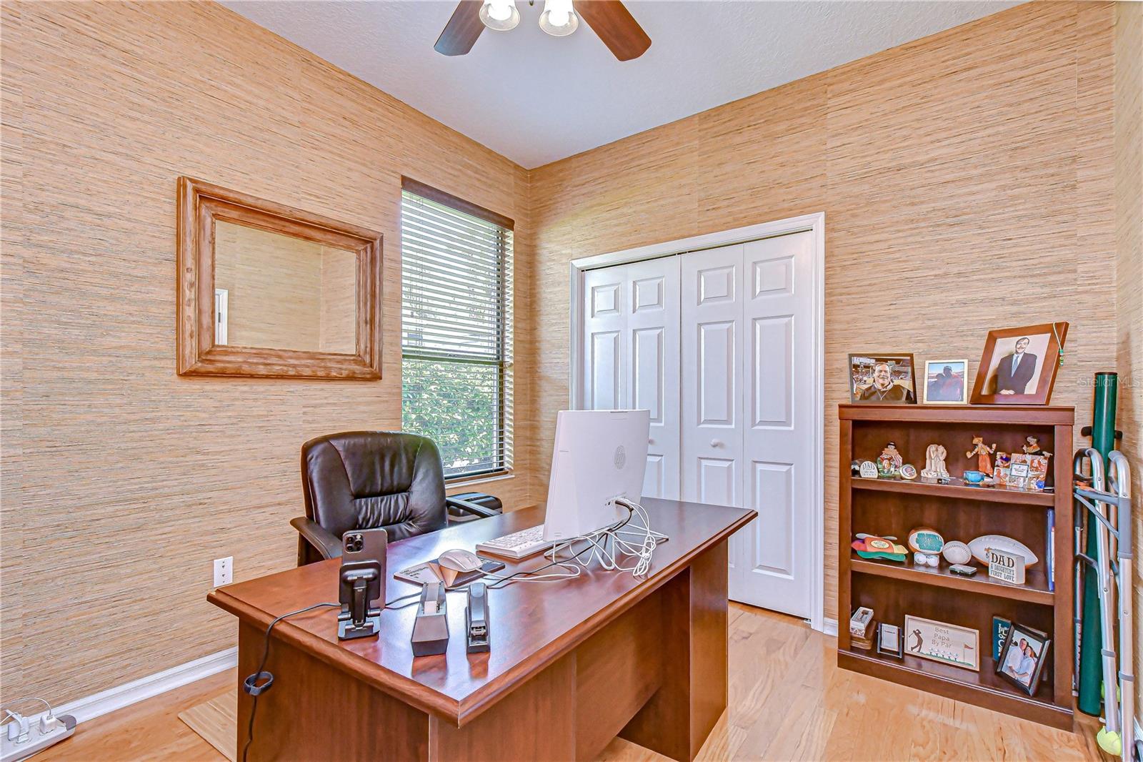 Image 25 of 41 For 5910 Cherry Oak Drive