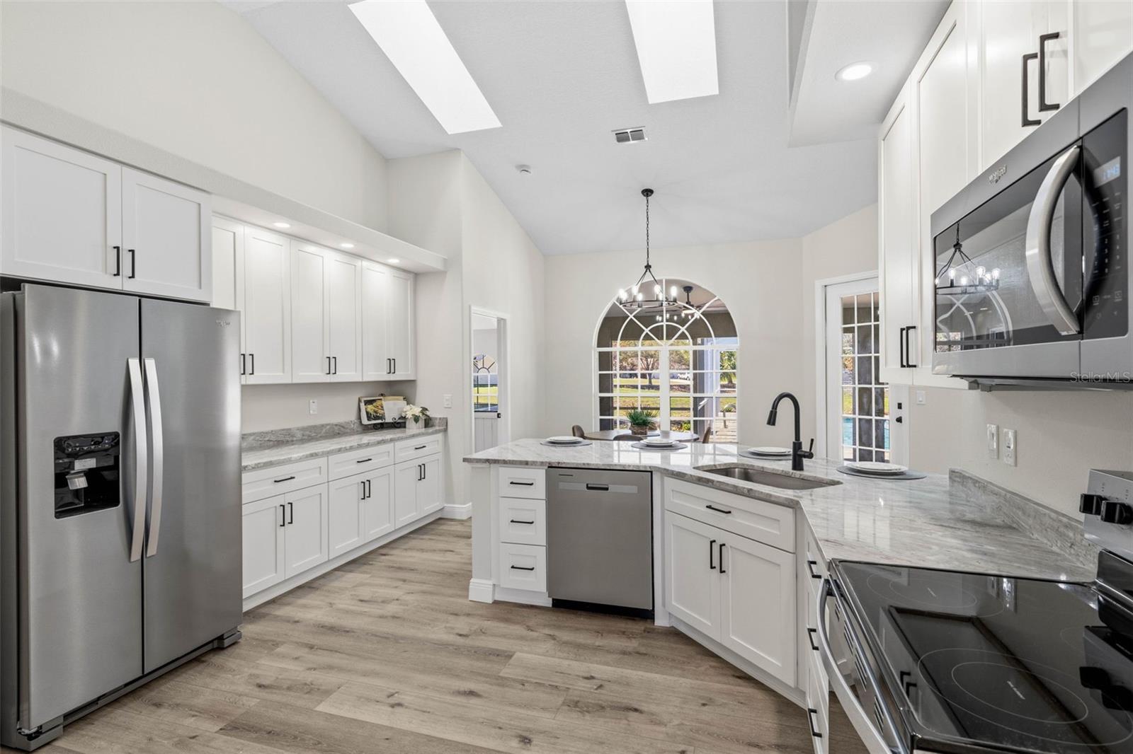 Image 18 of 46 For 10185 Sleepy Willow Court