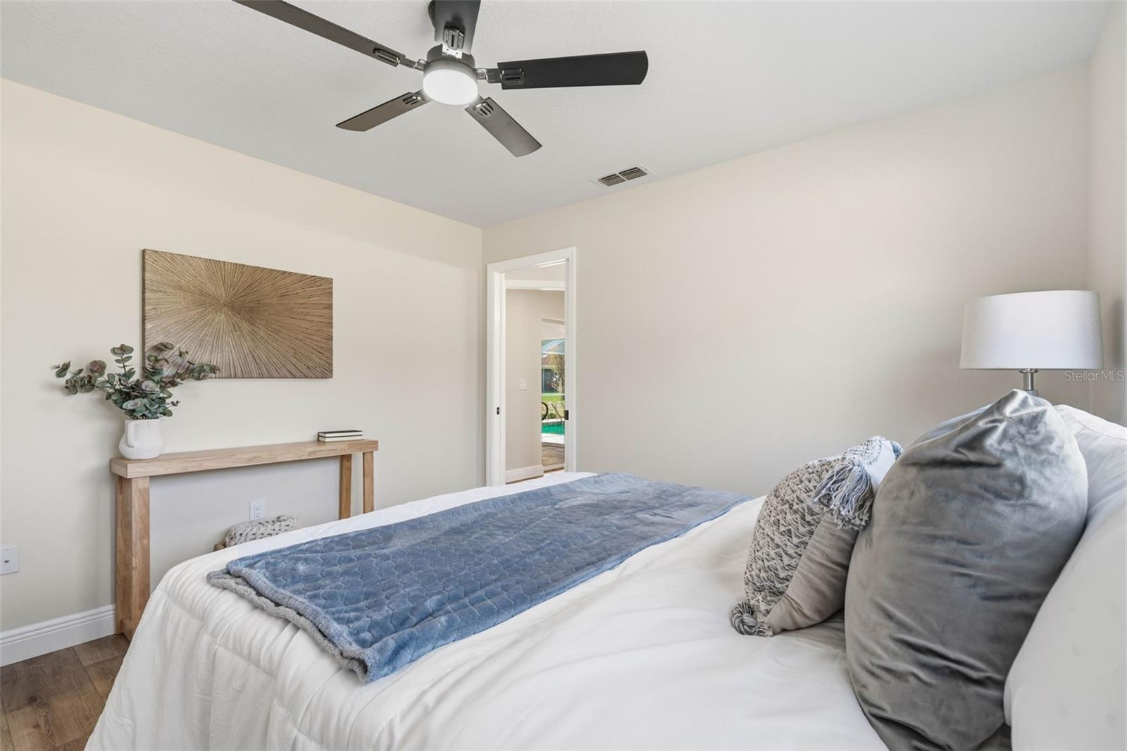 Image 30 of 46 For 10185 Sleepy Willow Court