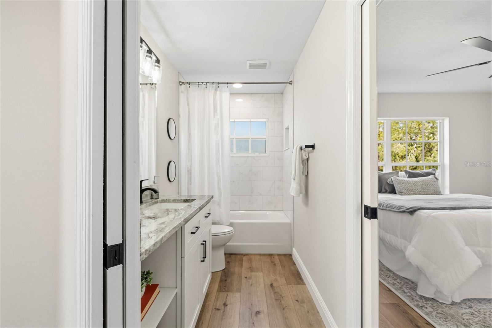 Image 31 of 46 For 10185 Sleepy Willow Court