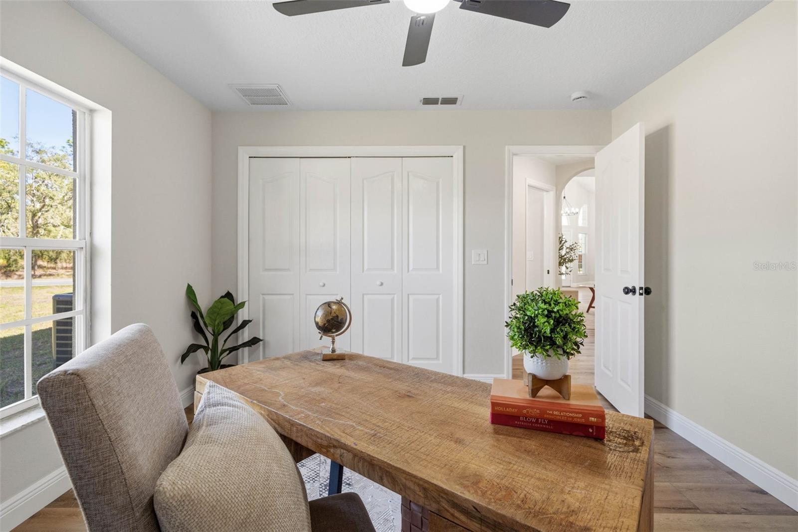 Image 34 of 46 For 10185 Sleepy Willow Court