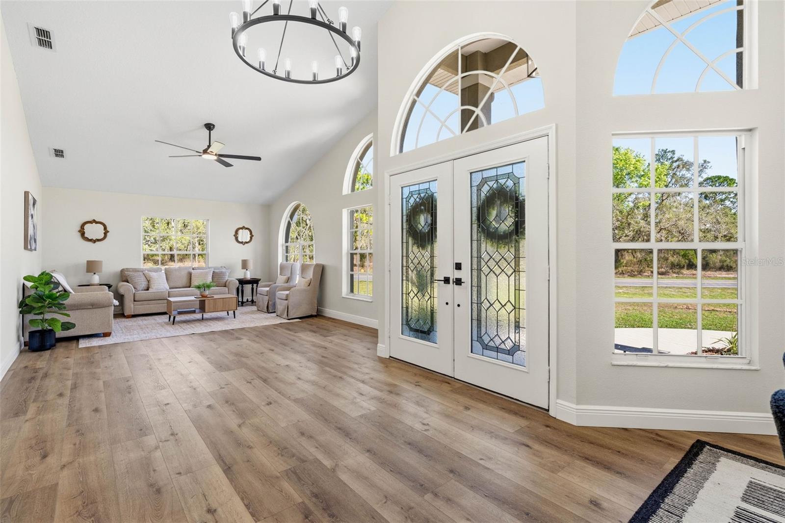 Image 7 of 46 For 10185 Sleepy Willow Court