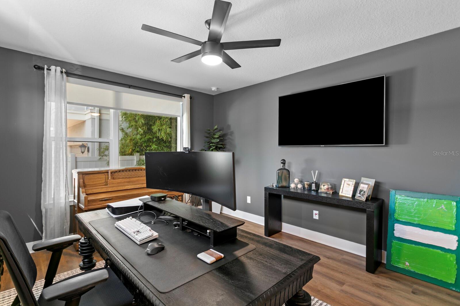 Image 36 of 72 For 2506 Cleveland Street 10