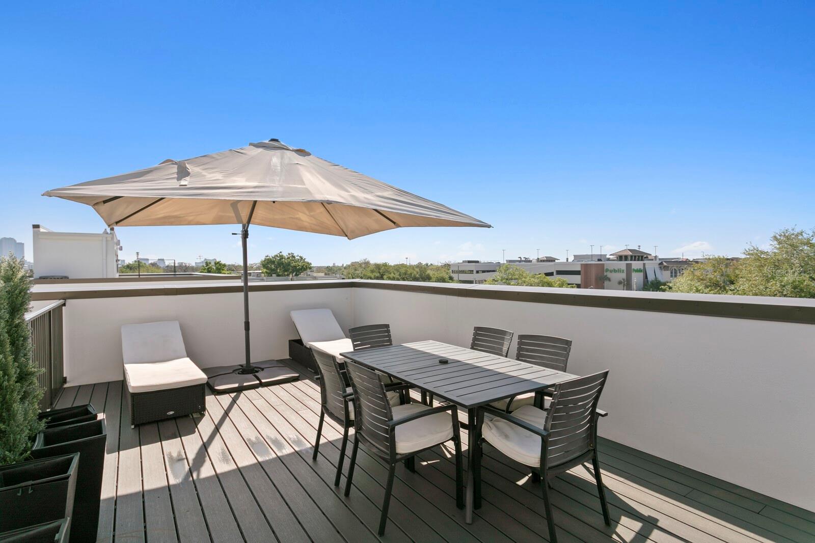 Image 41 of 72 For 2506 Cleveland Street 10