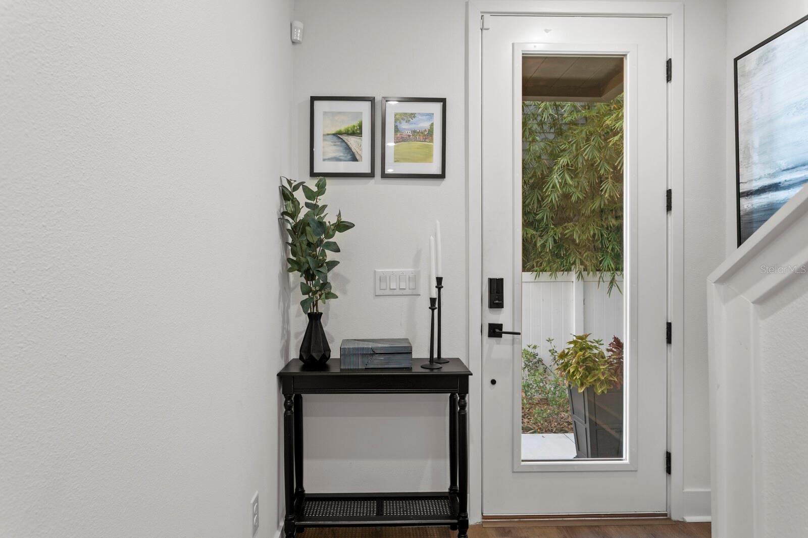 Image 5 of 72 For 2506 Cleveland Street 10