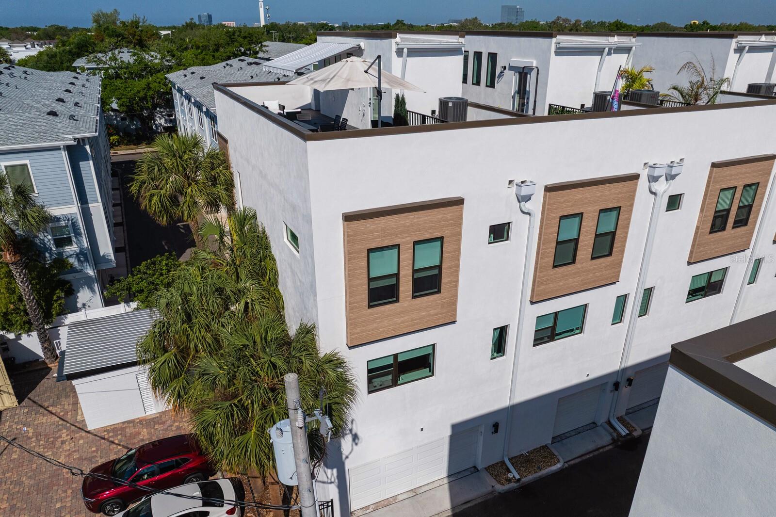 Image 52 of 72 For 2506 Cleveland Street 10