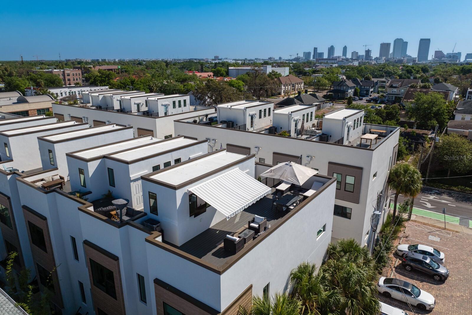 Image 59 of 72 For 2506 Cleveland Street 10