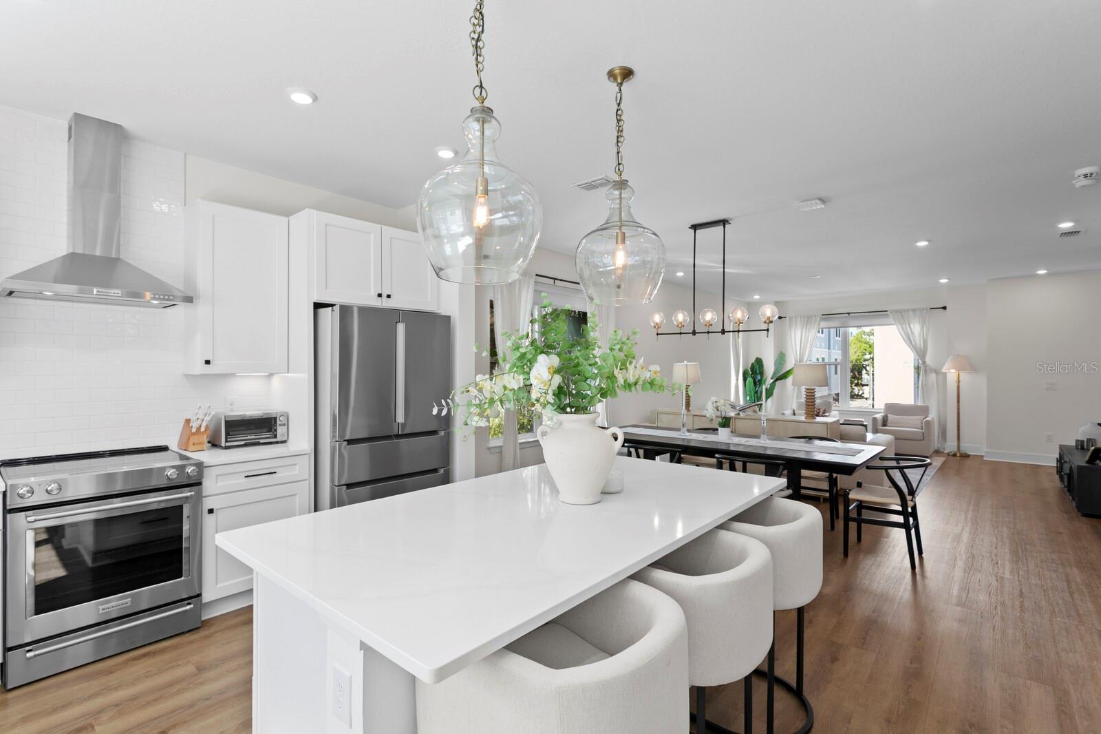 Image 8 of 72 For 2506 Cleveland Street 10