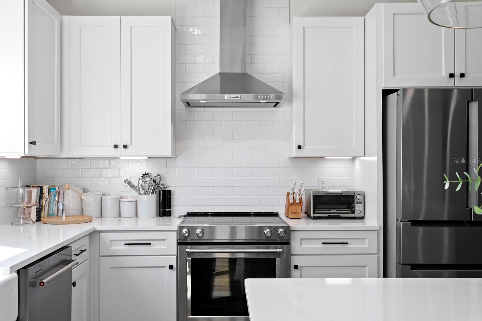 Image 9 of 72 For 2506 Cleveland Street 10