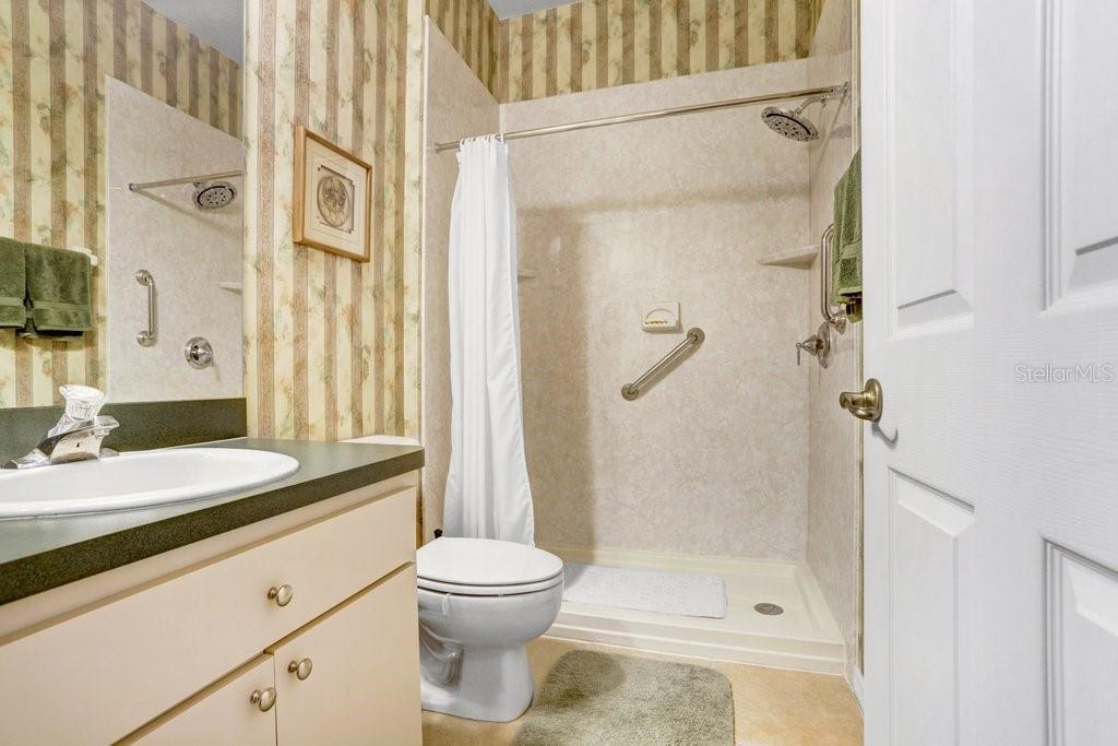 Image 19 of 37 For 12442 Forest Highlands