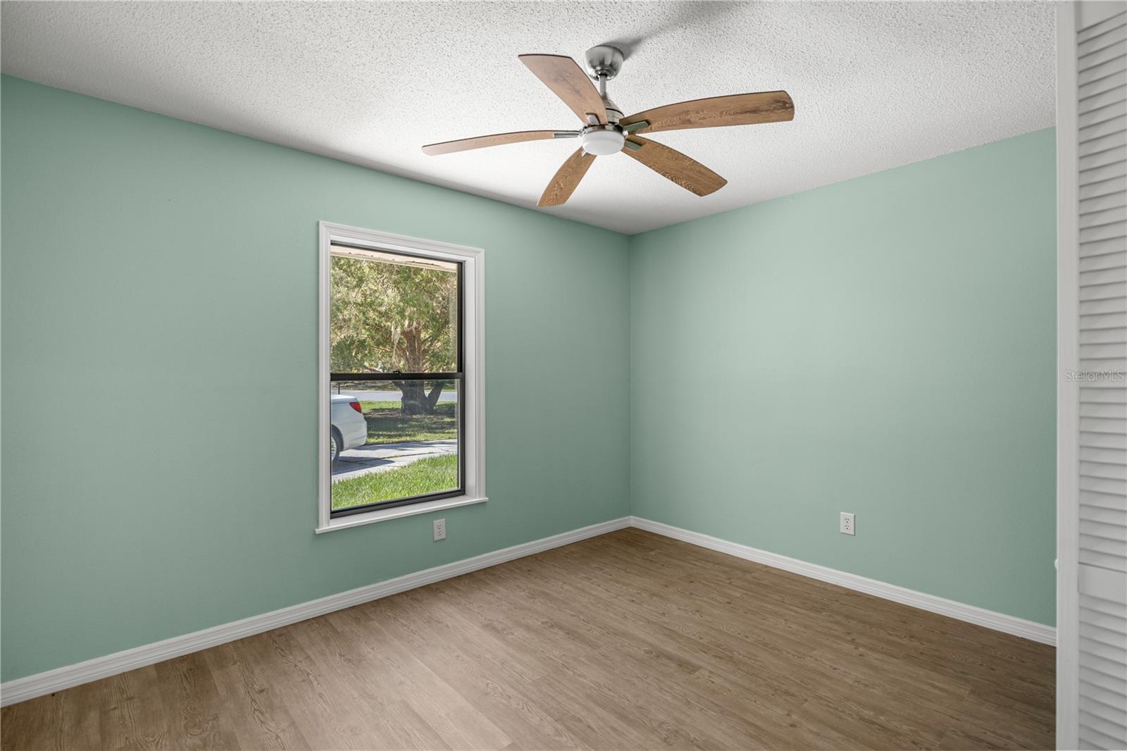 Image 18 of 36 For 11599 Timberlane Drive