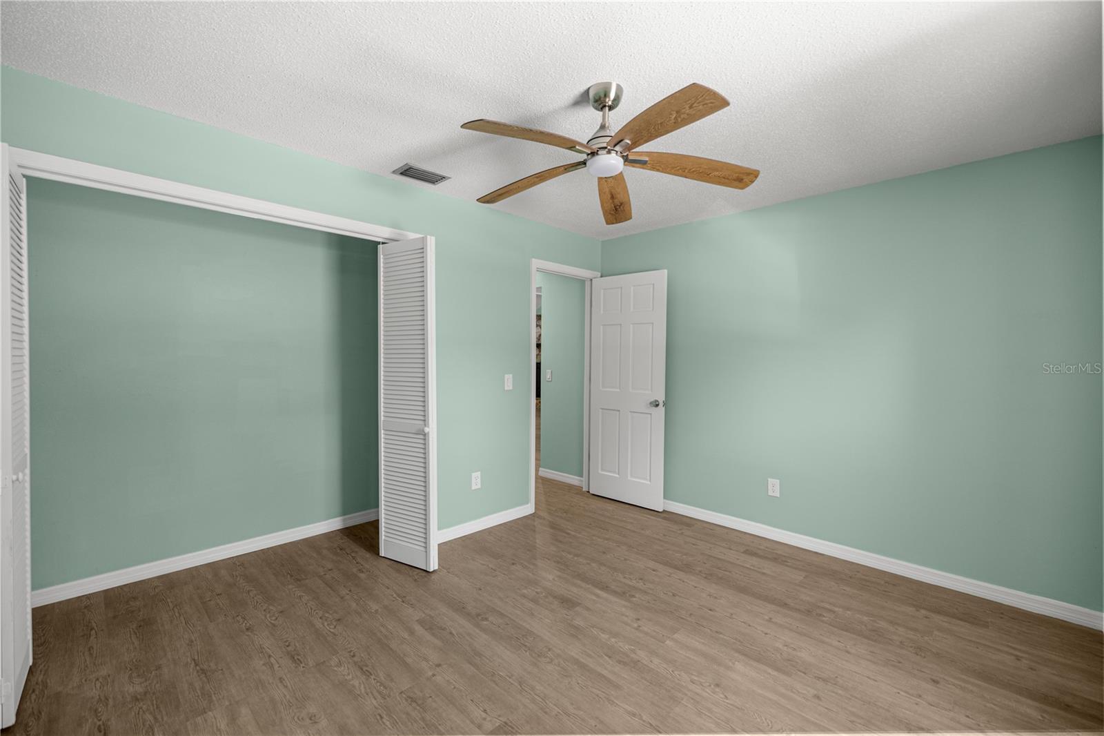 Image 22 of 36 For 11599 Timberlane Drive