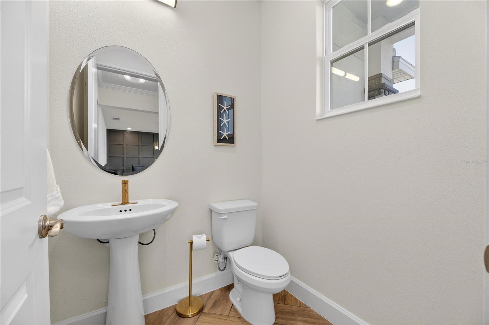 Image 12 of 100 For 914 Signet Drive