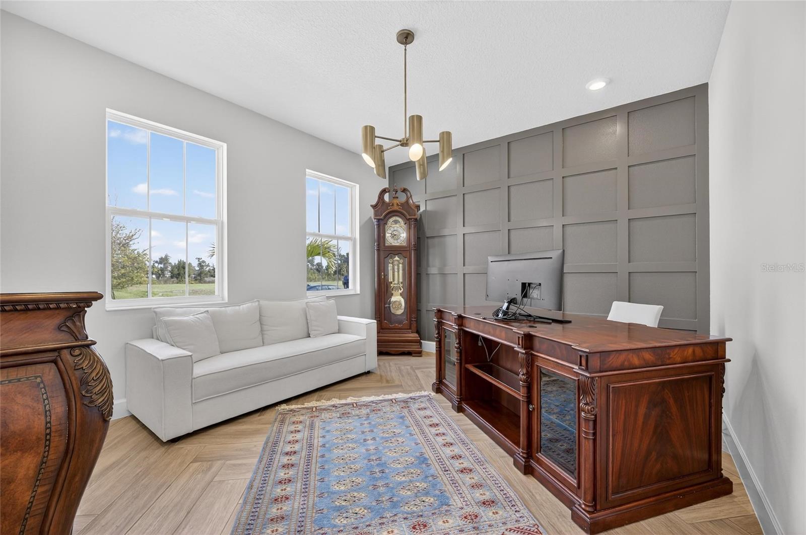 Image 13 of 100 For 914 Signet Drive