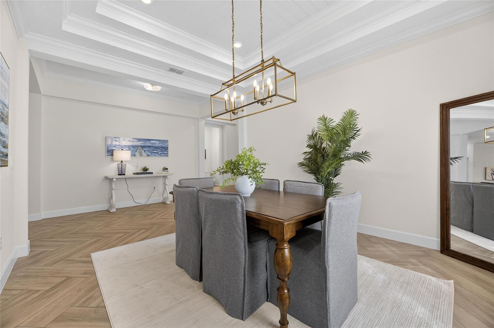 Image 16 of 100 For 914 Signet Drive